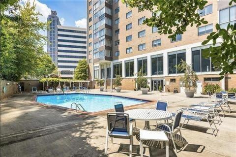 Villa Atl Downtown 2Br King Bed Free Parking Lm2007 Atlanta Esterno foto